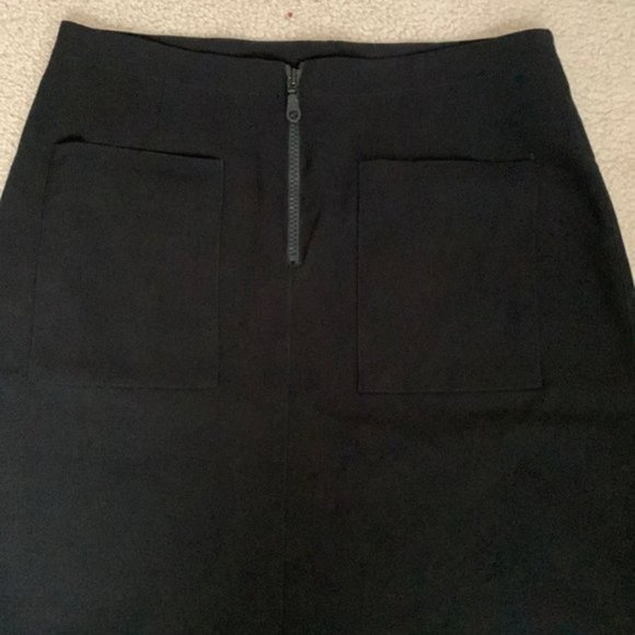 Black Skirt Holt Renfrew - Picture 4 of 7